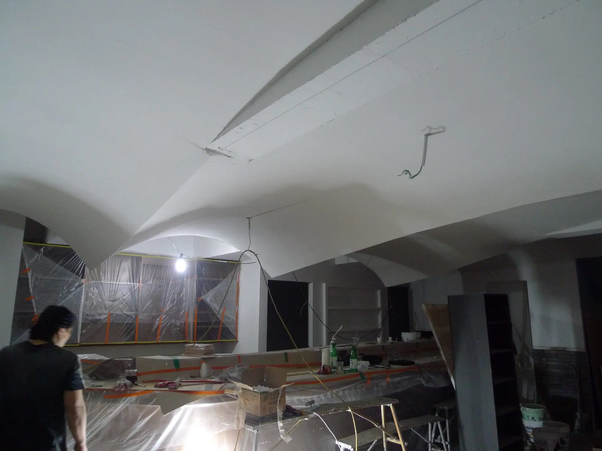 Installing the ceiling structure